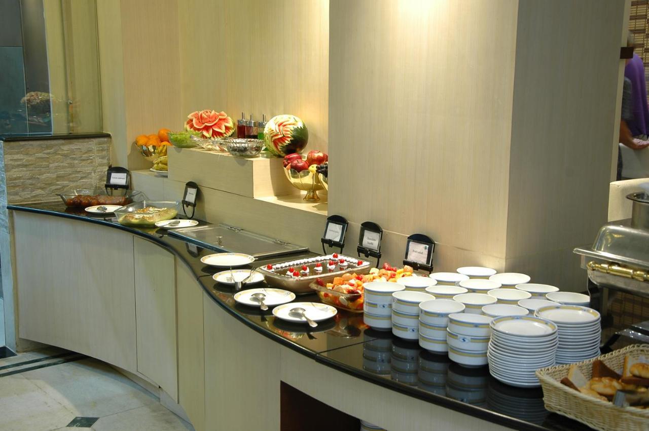 Sandesh The Prince Mysore Kamer foto