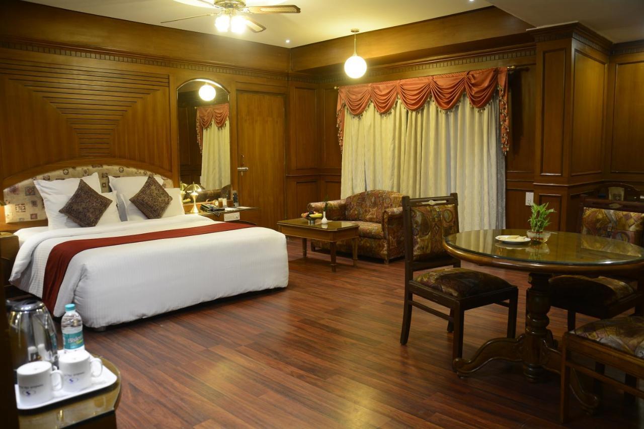 Sandesh The Prince Mysore Kamer foto